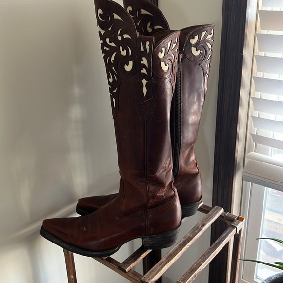 Ariat Boots Hacienda Brown Women’s 8B. Pointed toe, 2” inch Heel, Knee High - Picture 3 of 10